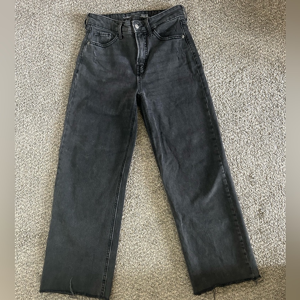 Black high waisted jeans